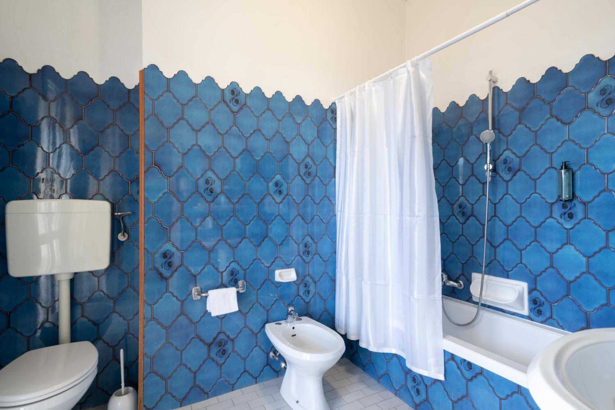 Hotel Continental Cattolica Esterno foto